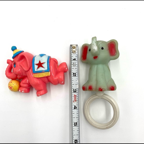 2 Vintage 1976  Sanitoy Elephant Toys Small. - Picture 3 of 10